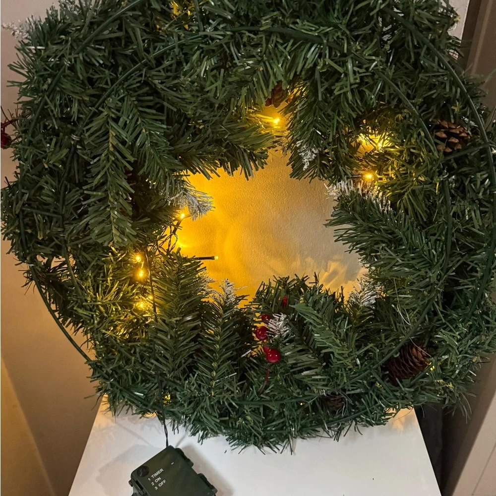 Christmas Wreath with lights and timer